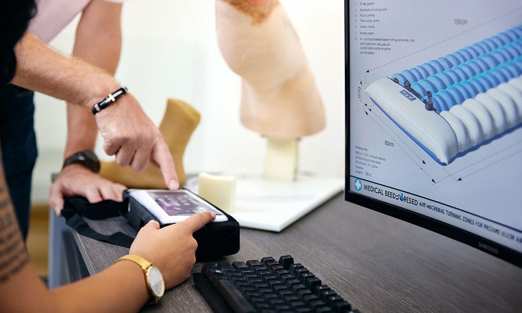 multiTURN® 6 automatic lateral turning mattress system - Pressure injuries prevention and care.