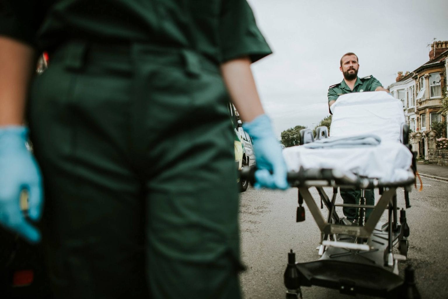 Hospital bed with pressure prevention mattress during power outage in conflict zone